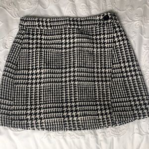 Forever 21 Houndstooth Tweed Mini Skirt